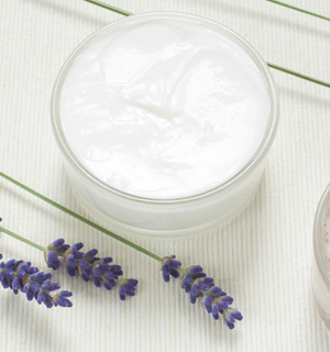 真空乳化机化妆品生产中的运用